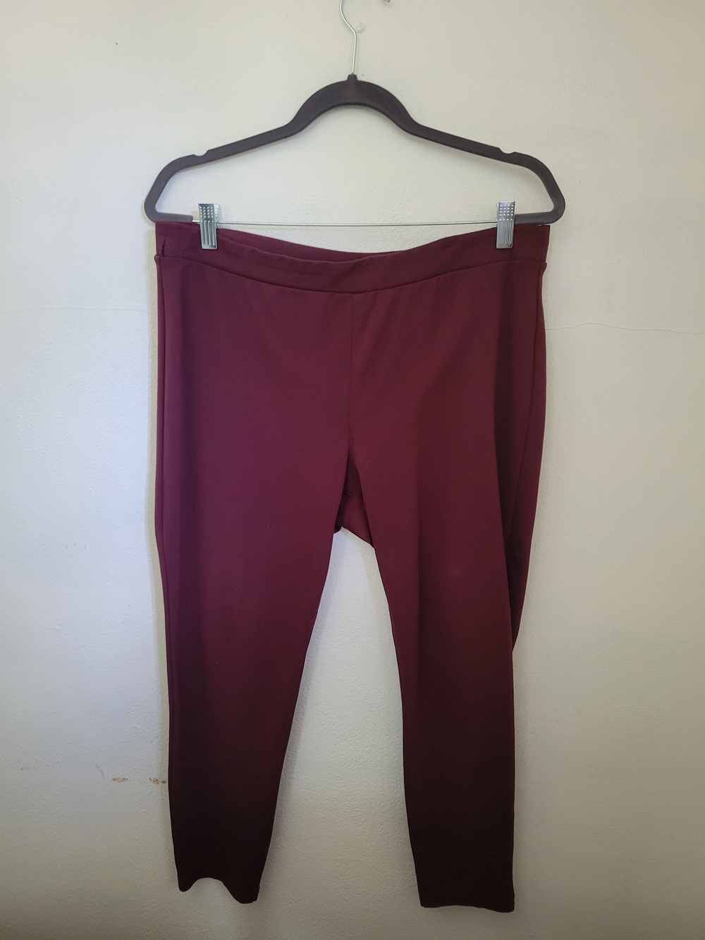a.n.a Ponte Cropped Leggings - Wine